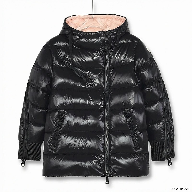 Moncler shiny and stylish black down jacket