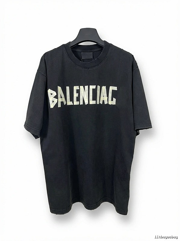 Balenciaga letter-style black T-shirt