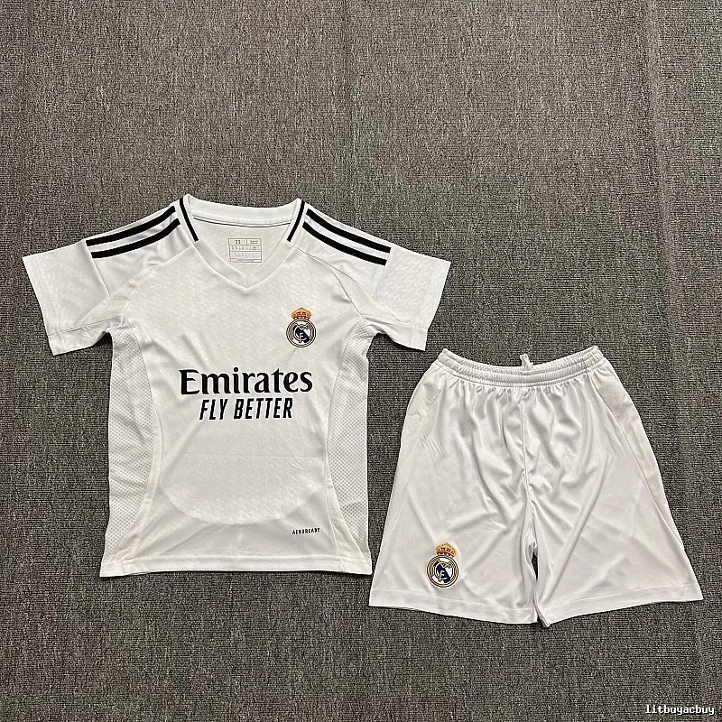 Germany Streetwear Soccer jersey set White Germany Football with Logo Accent