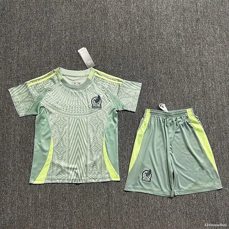Germany Streetwear Soccer jersey set White Germany Football with Practical Shape