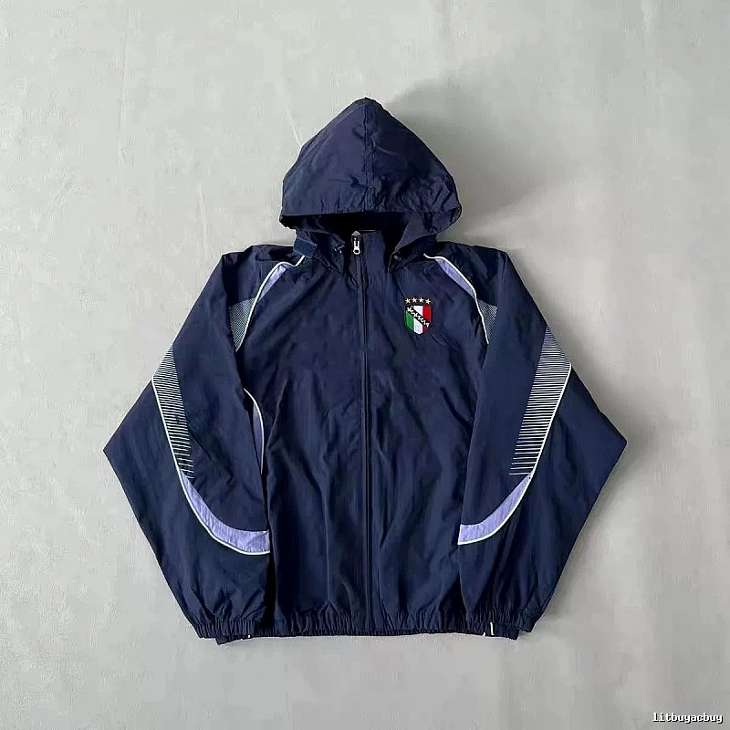 Italy Travel Soccer windbreaker jacket Black Hooded Jacket with Modern Look