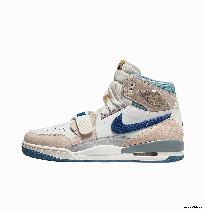 Jordan retro blue and white sports shoes