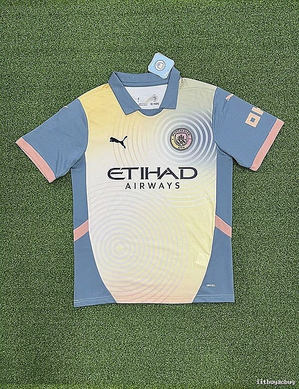 Real Madrid Urban Home soccer jersey White Real Madrid with Casual Appeal