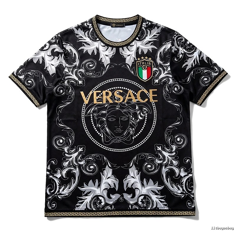 Stussy retro-style black-based T-shirt